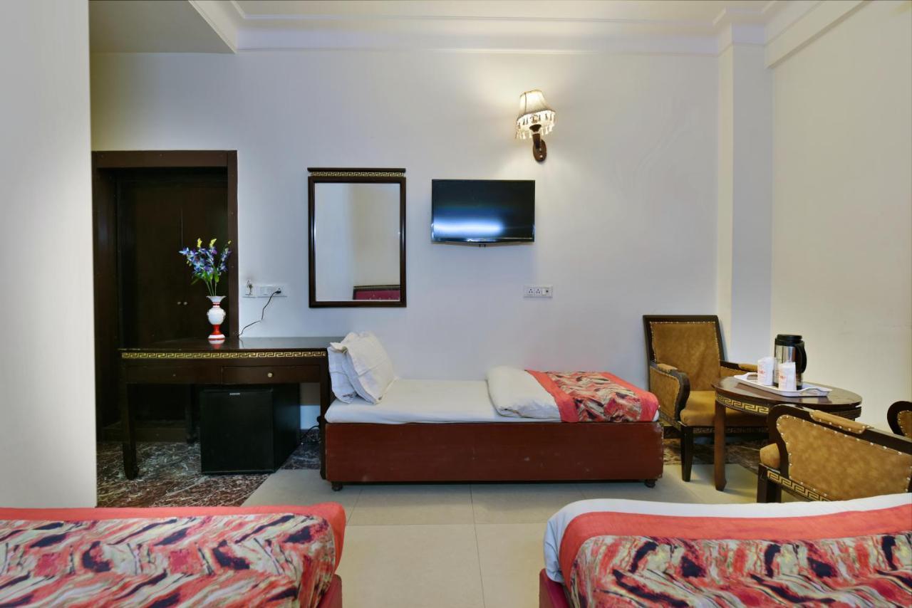 Hotel I Stay & Revels Near New Delhi Railway Station- By Ap Singh Hotels Exterior foto